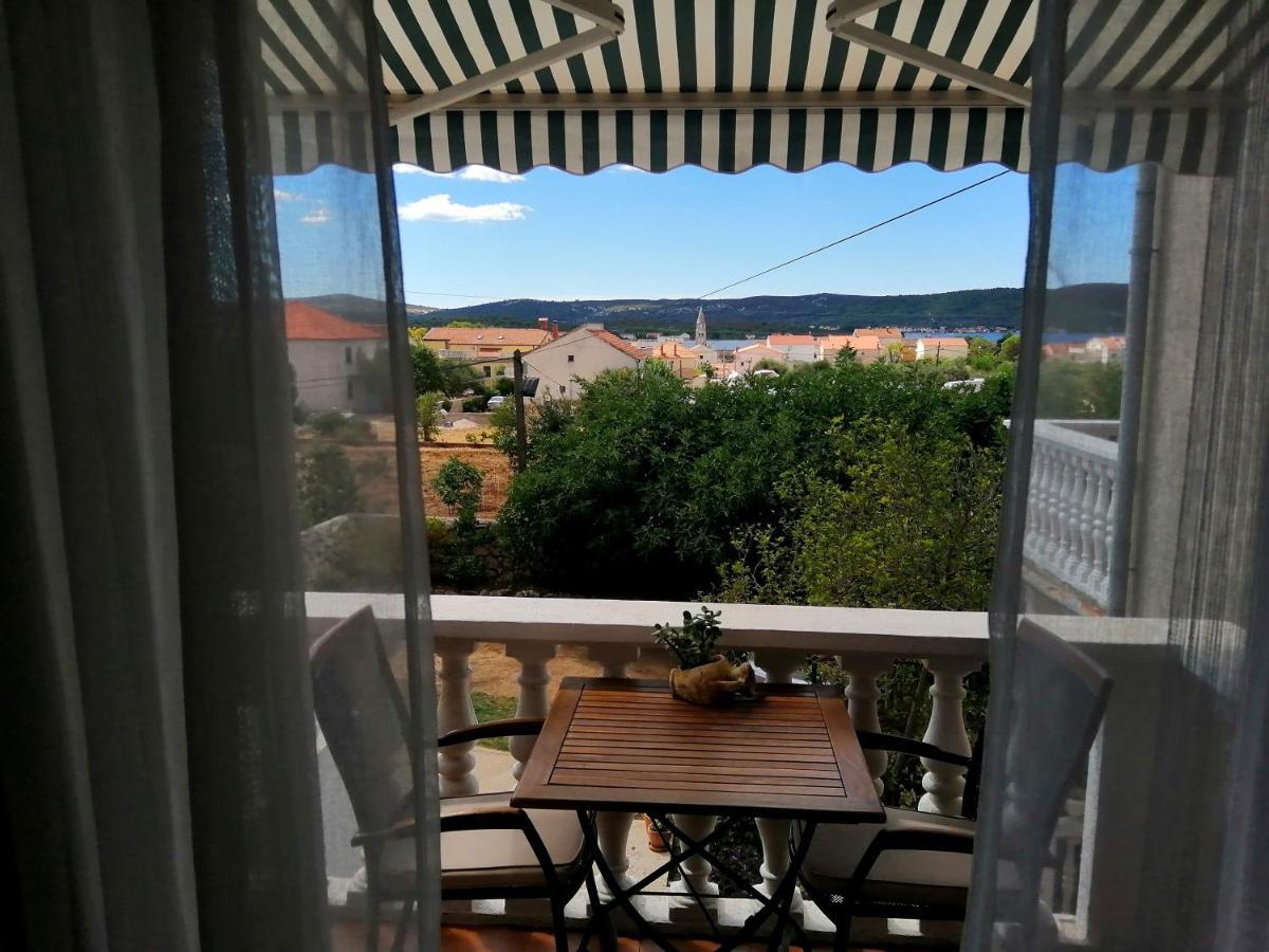 Apartments Dalmatian Stone House Turanj Εξωτερικό φωτογραφία
