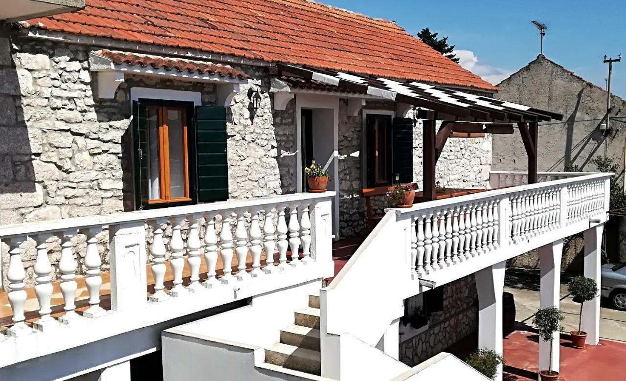 Apartments Dalmatian Stone House Turanj Εξωτερικό φωτογραφία